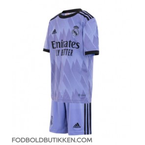 Real Madrid Luka Modric #10 Udebanetrøje Børn 2022-23 Kortærmet (+ Korte bukser)